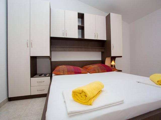 Apartmani Dana Макарска Екстериор снимка