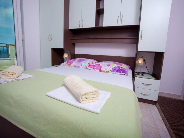 Apartmani Dana Макарска Екстериор снимка