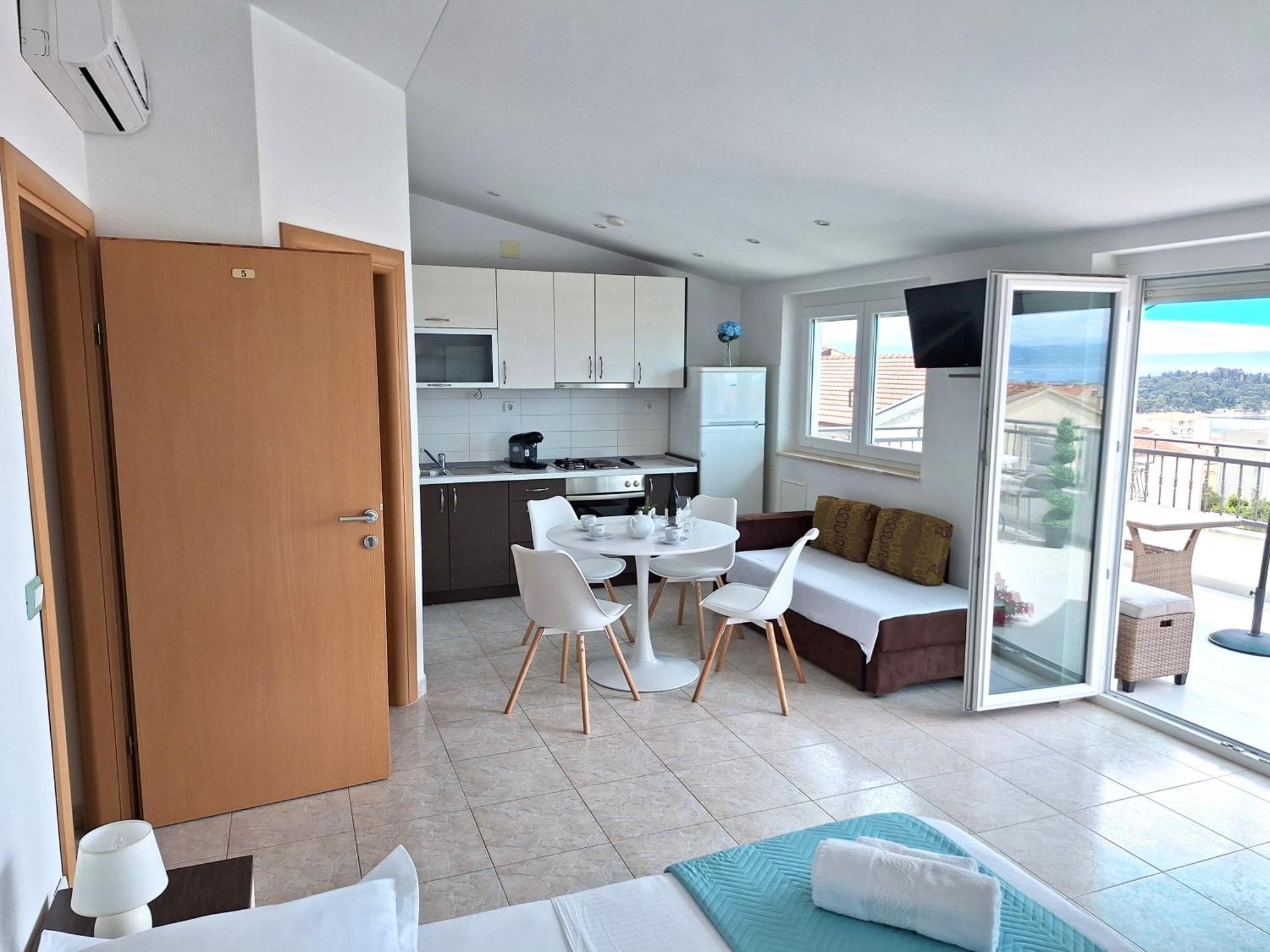 Apartmani Dana Макарска Екстериор снимка